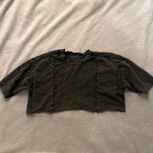 cropped urban outfitters t-shirt